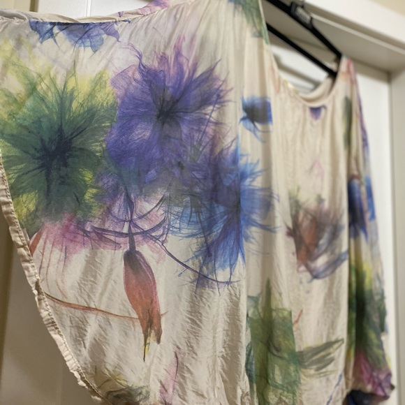 Fun silk blouse - Picture 3 of 7